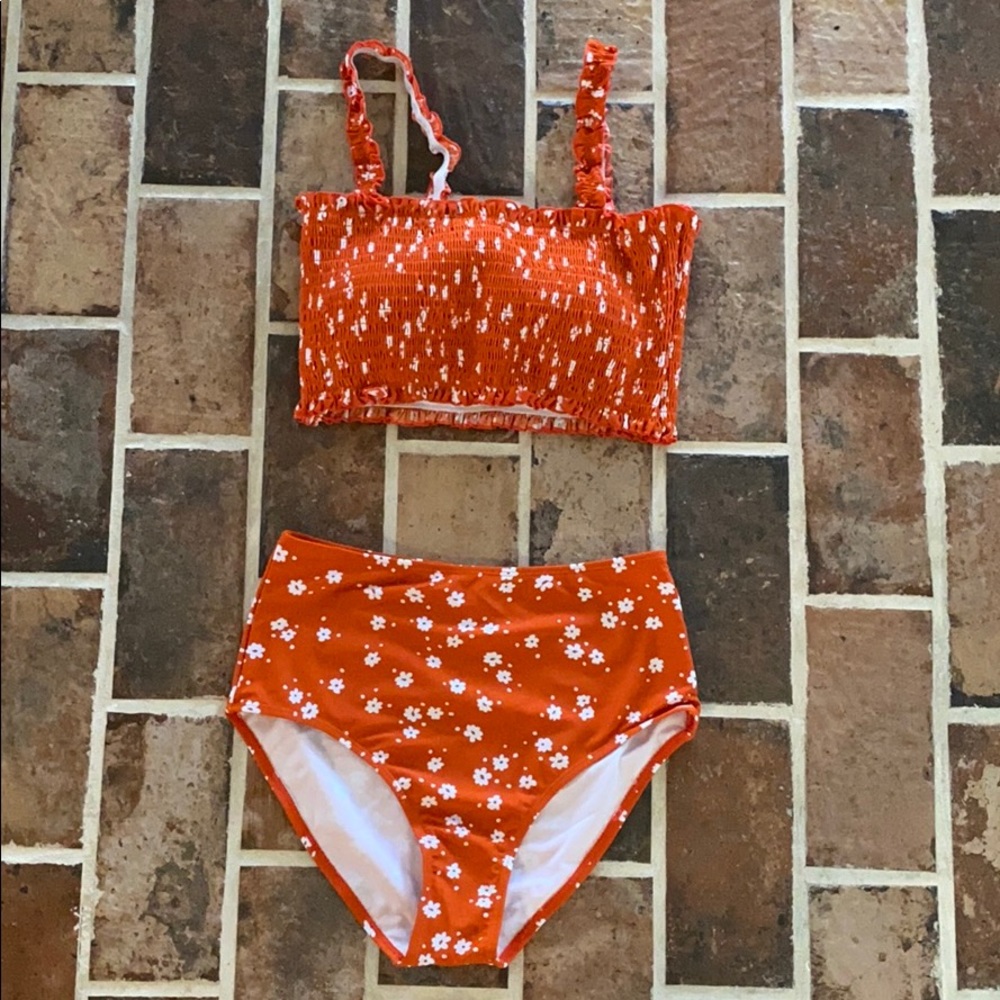 High waisted bikini